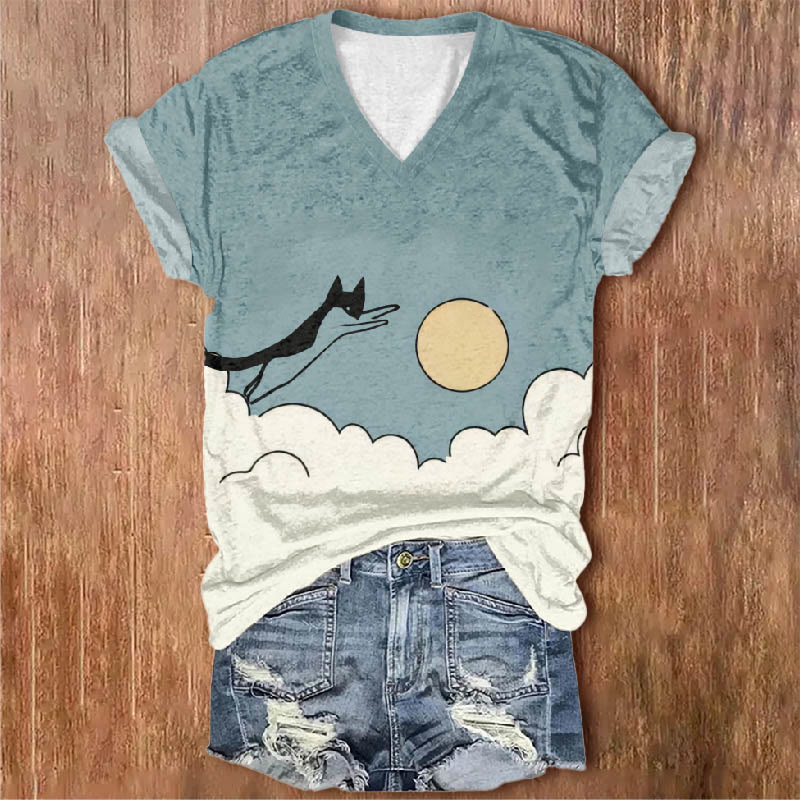 Women's Creative Flying Cat Catching Moon Print V-neck Short-sleeved T-shirt - Green - 5XL - image 1