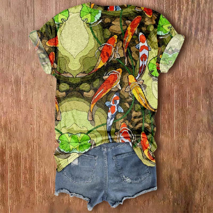 Women's Colorful Swimming Koi Fish Print V-neck Short-sleeved T-shirt - image 2